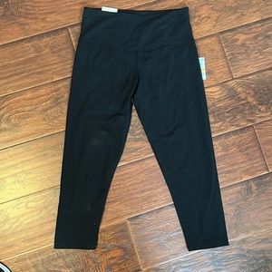 Black capri legging